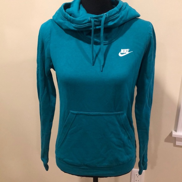 Nike Tops - Women’s Nike sweatshirt